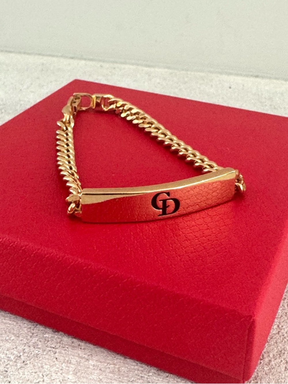 CHRISTIAN DIOR Vintage CD ID Bracelet Gold Tone 7” Germany Giftable Box